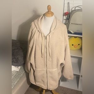 American Eagle Oversized Sherpa zip up